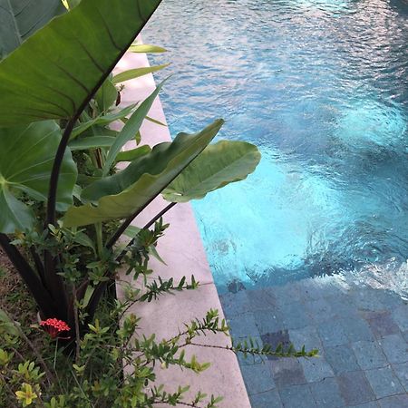 Villa Abhista Seminyak 外观 照片