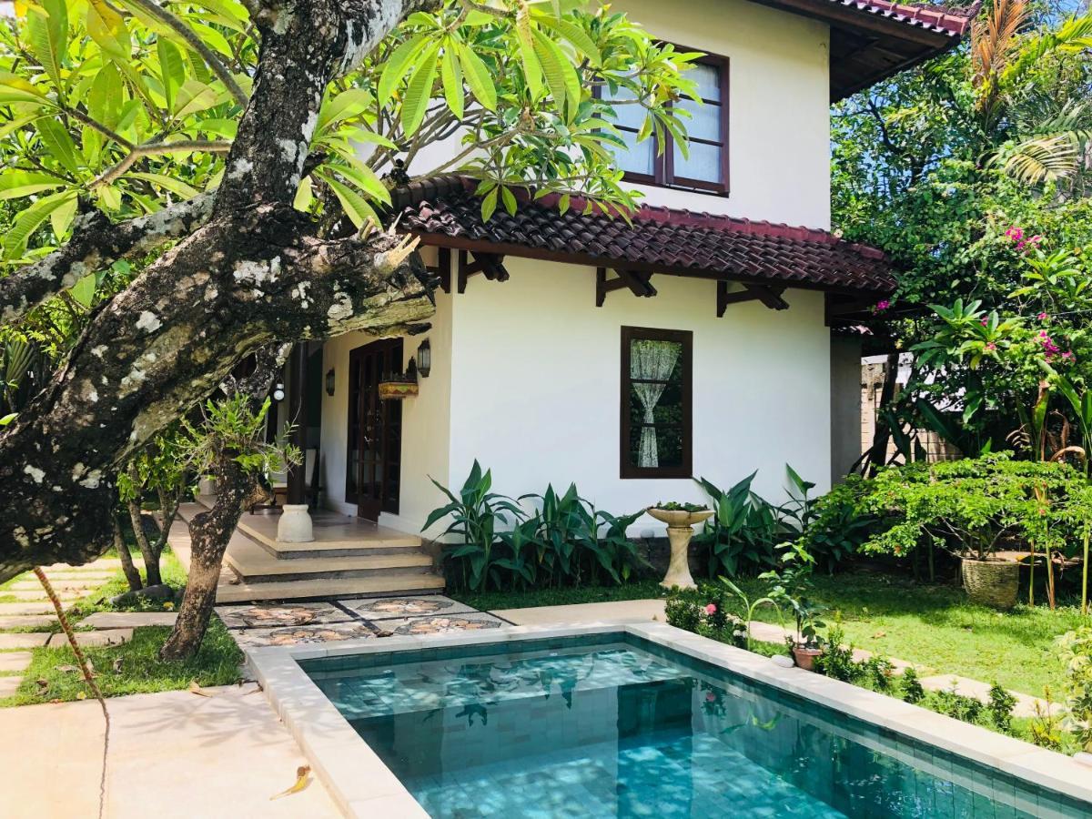Villa Abhista Seminyak 外观 照片