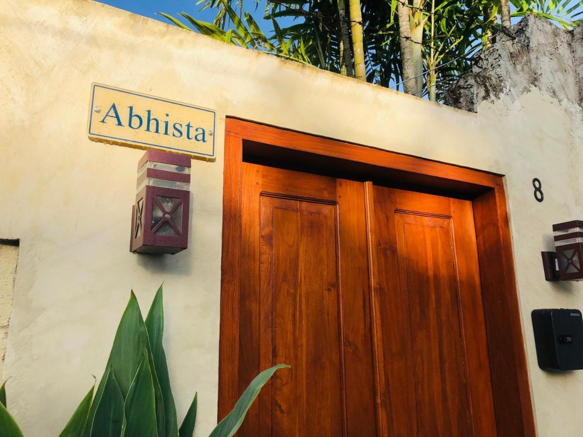 Villa Abhista Seminyak 外观 照片