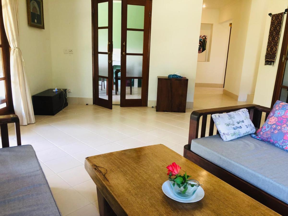 Villa Abhista Seminyak 外观 照片
