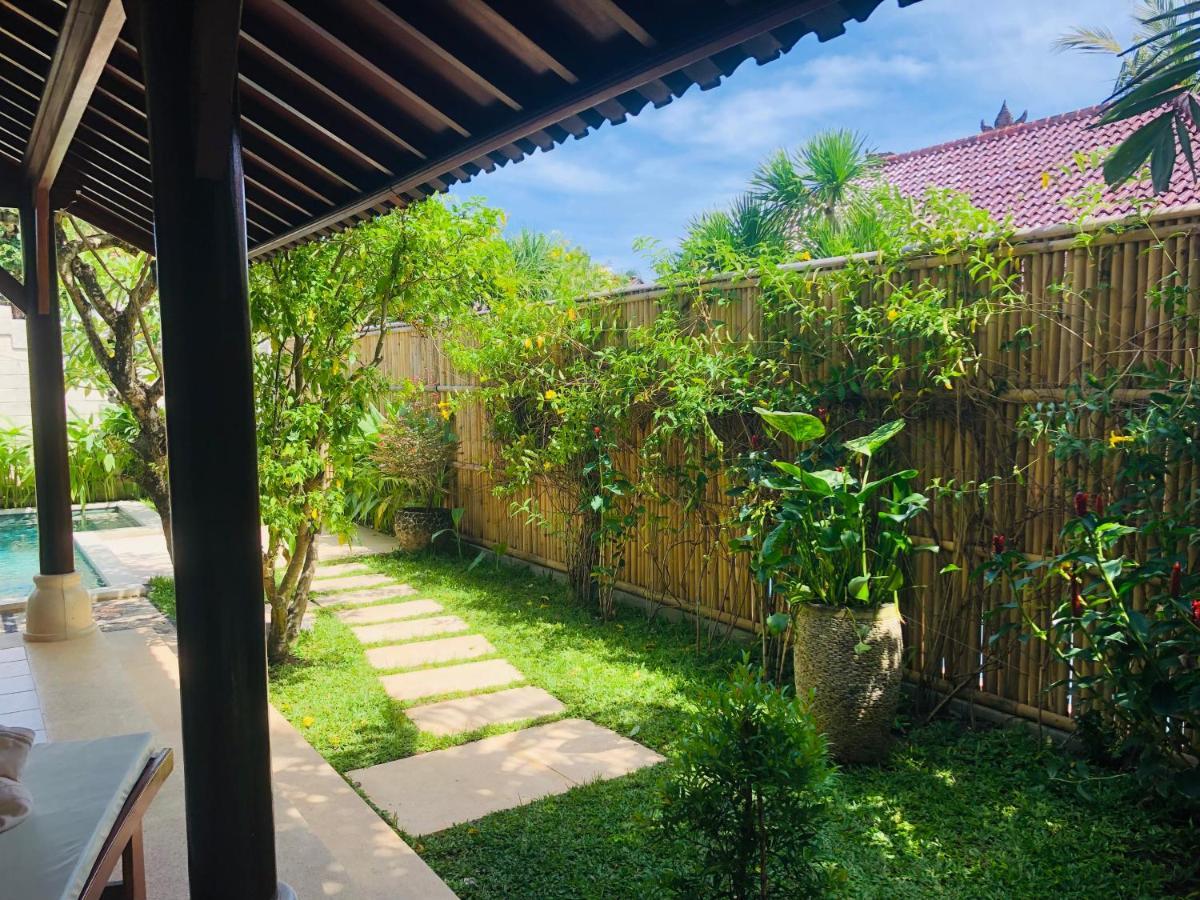 Villa Abhista Seminyak 外观 照片