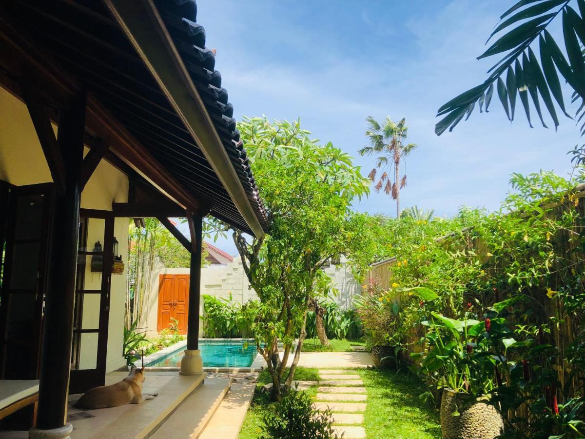 Villa Abhista Seminyak 外观 照片