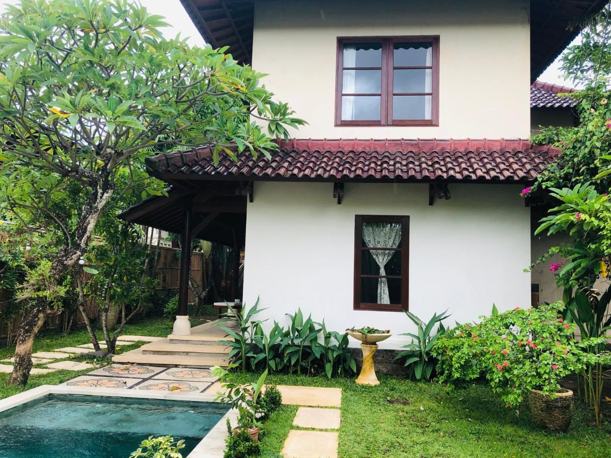 Villa Abhista Seminyak 外观 照片