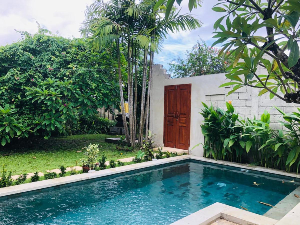 Villa Abhista Seminyak 外观 照片