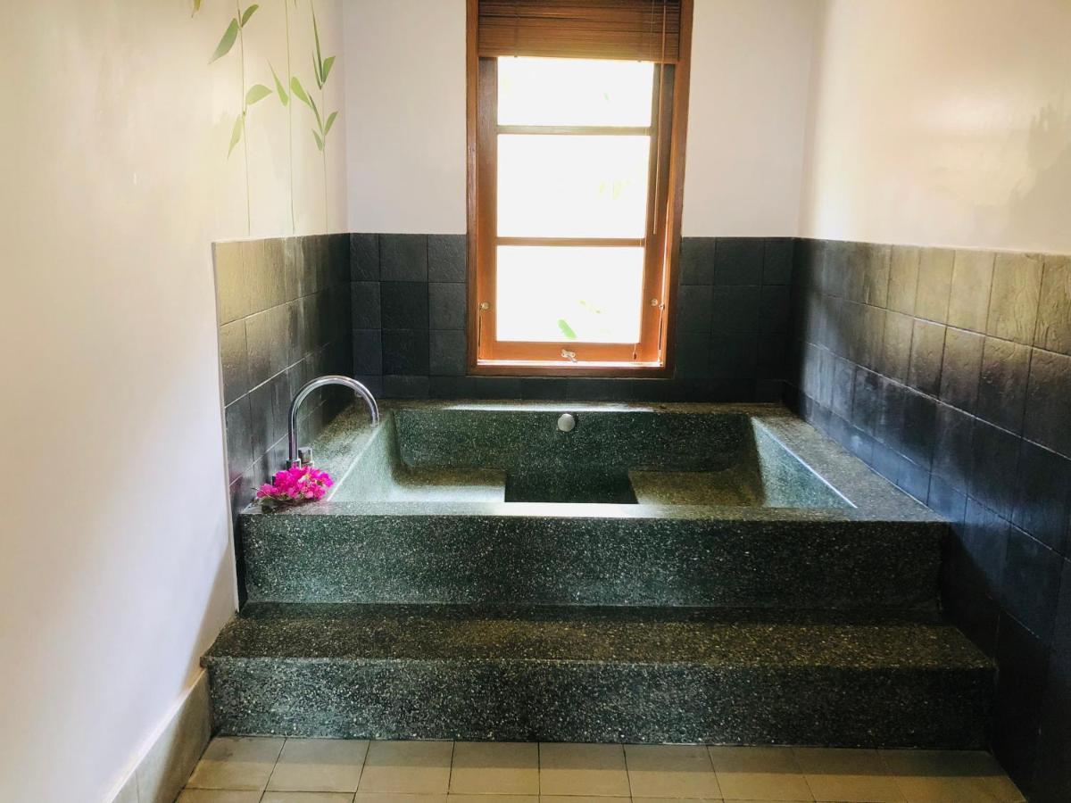 Villa Abhista Seminyak 外观 照片