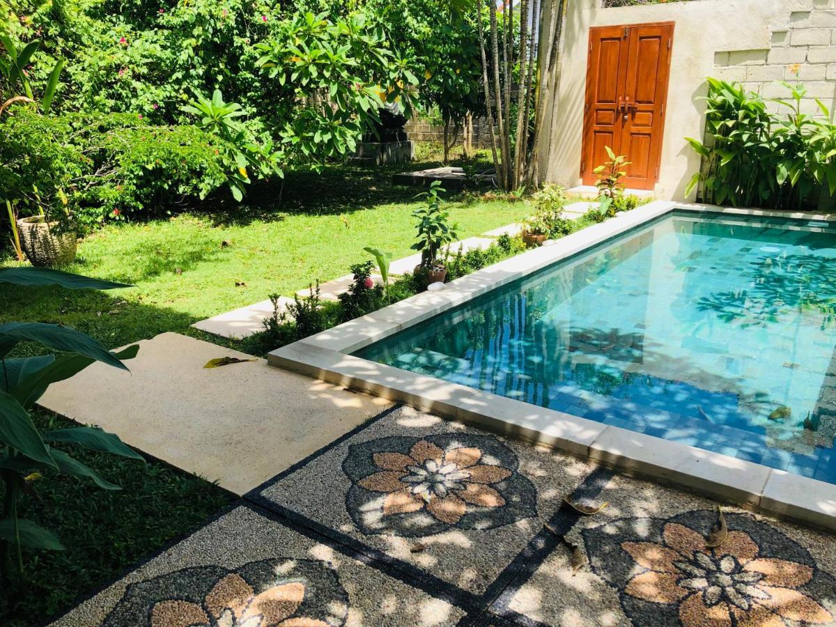 Villa Abhista Seminyak 外观 照片