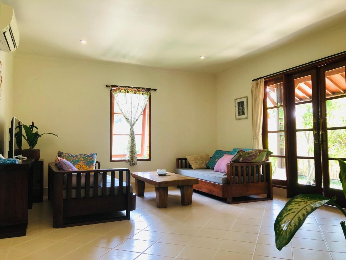 Villa Abhista Seminyak 外观 照片