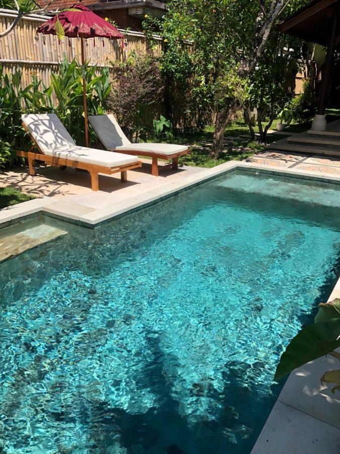 Villa Abhista Seminyak 外观 照片