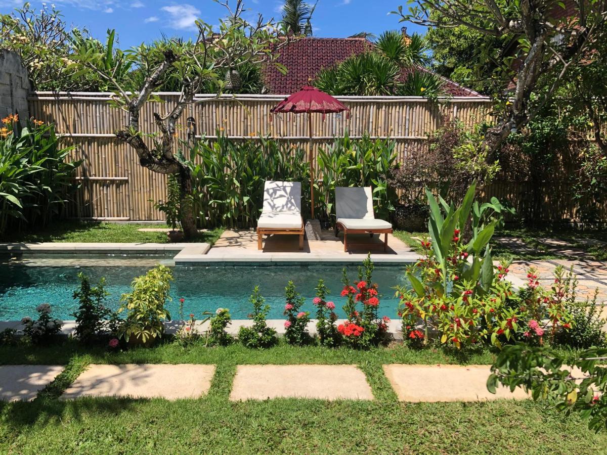 Villa Abhista Seminyak 外观 照片