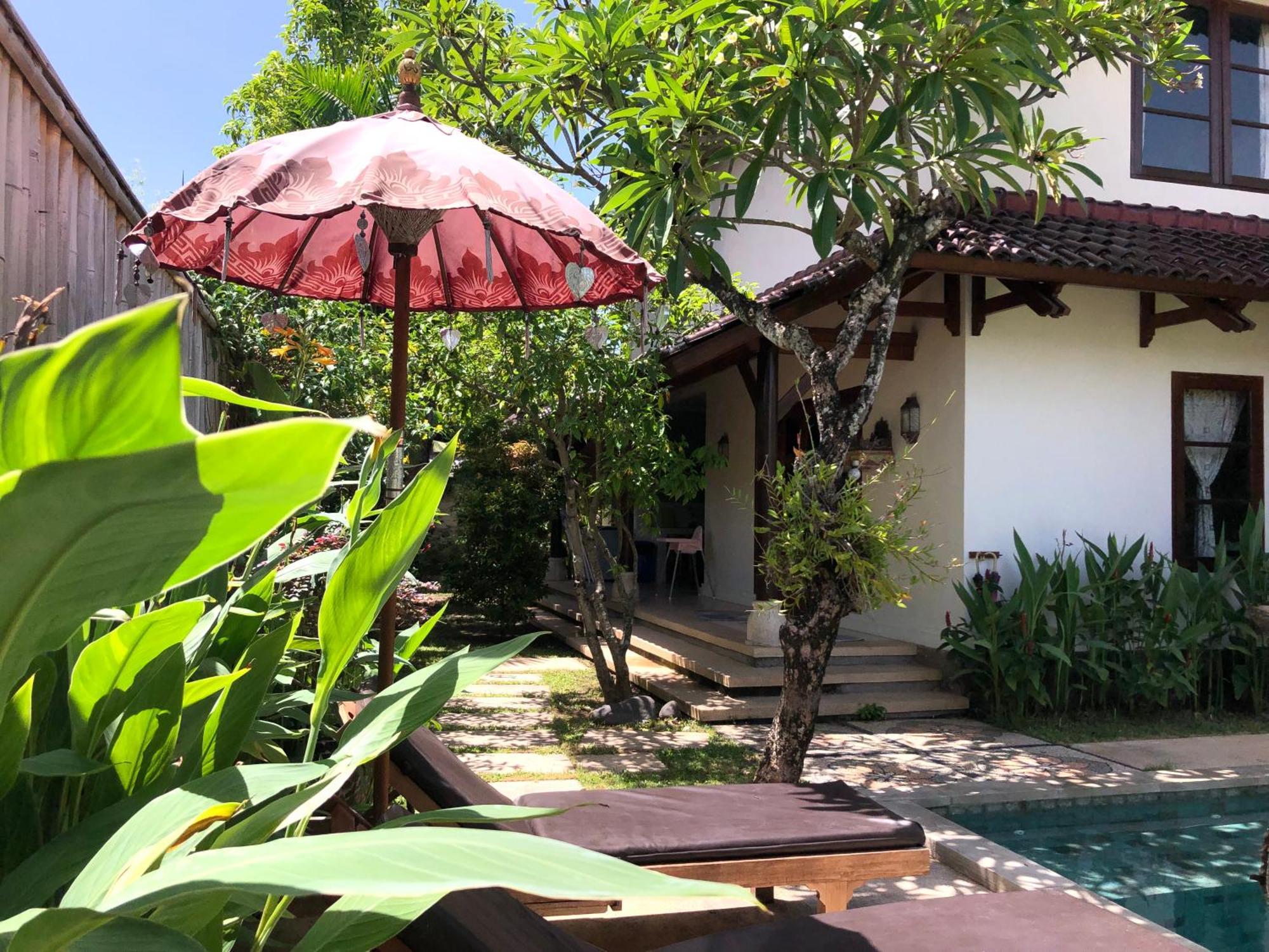 Villa Abhista Seminyak 外观 照片